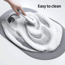 Instant drying mat for slip-resistant safety