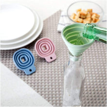 Space-saving silicone kitchen funnel for various uses